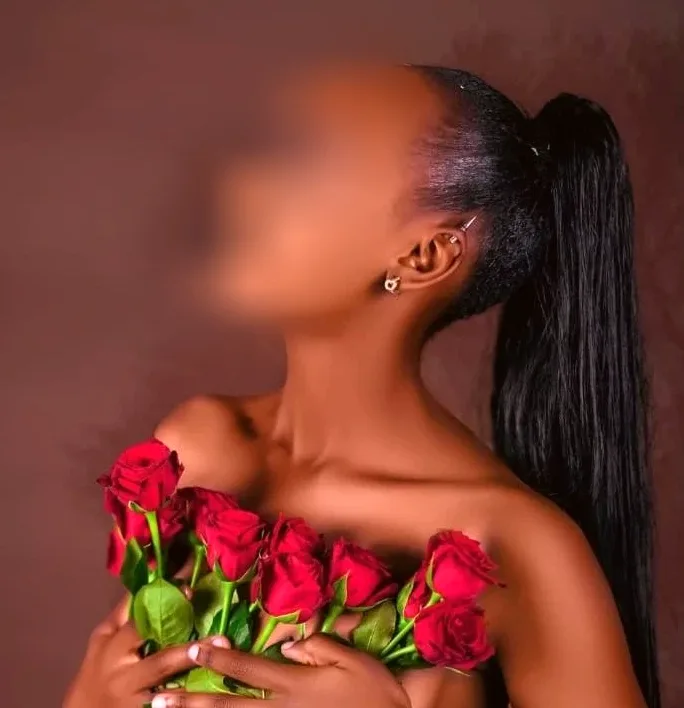 Nele, 23